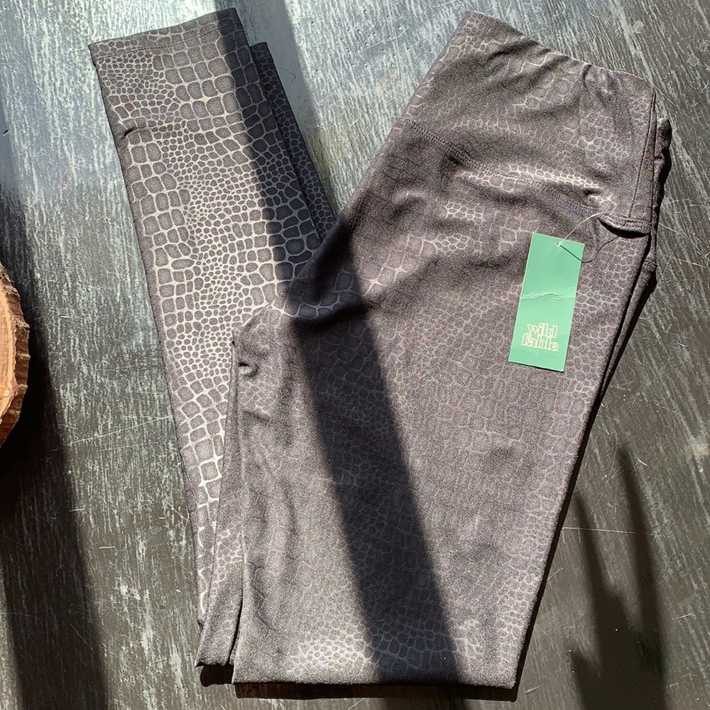 Women’s High-Waisted Leggings - Wild Fable NWT